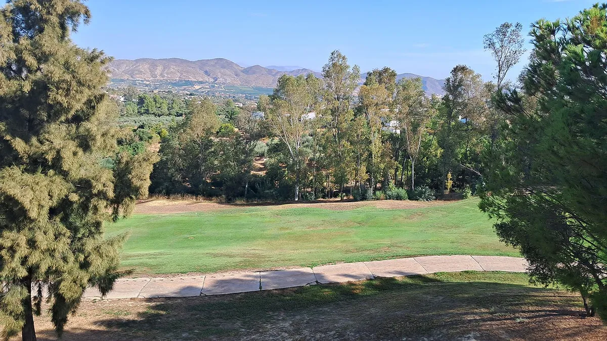 64b76ff8-0fcd-4c16-b664-50fc36cd646c