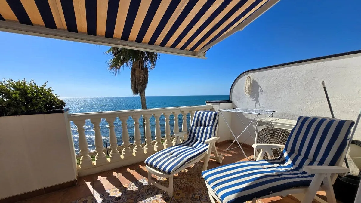 37f96de4-d9dc-45bf-aeba-23e3220b3f36