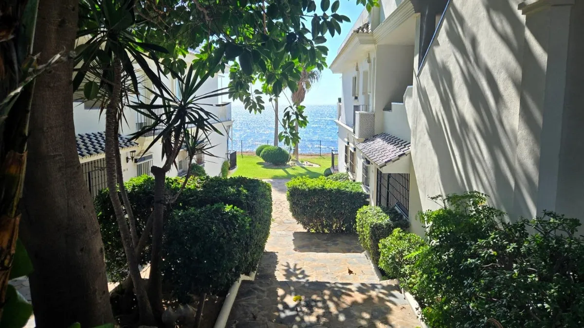 a0bf845c-677a-43df-aec9-7cc40c2e2835