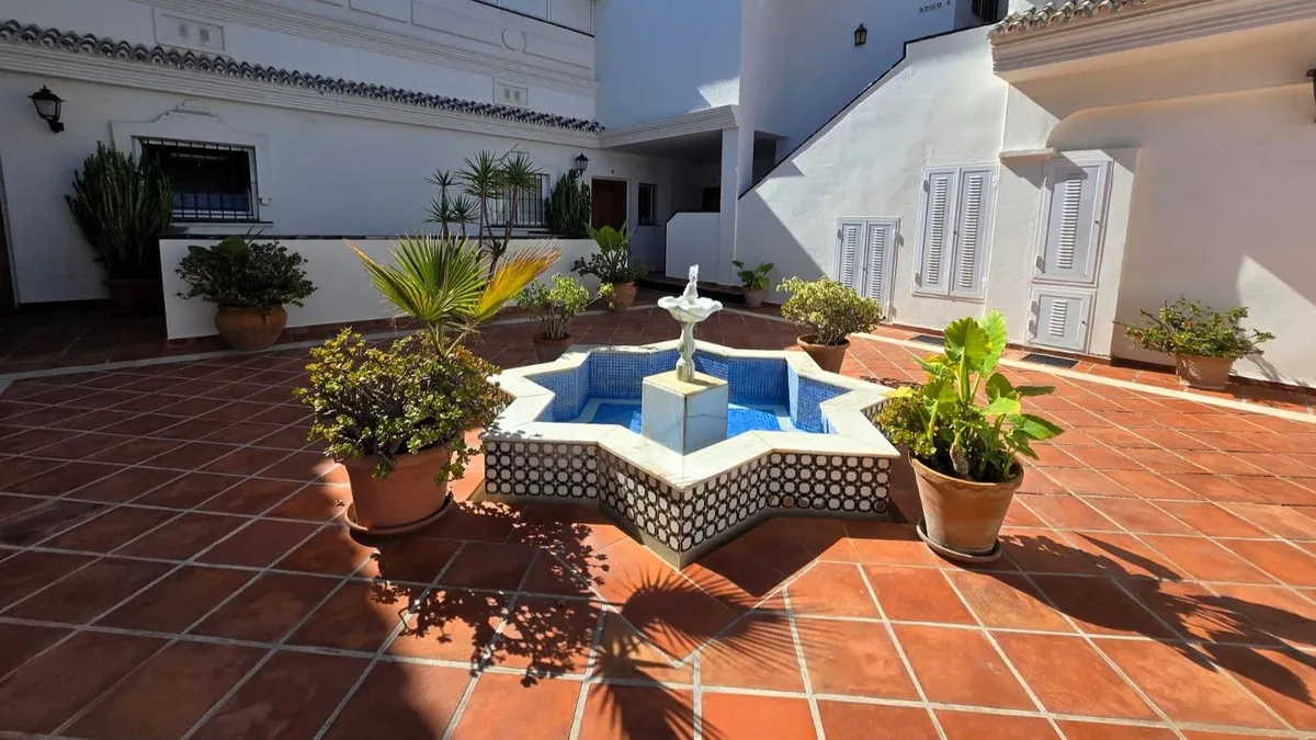 ac4dd933-9171-4ab8-9bd4-3e126d87f738