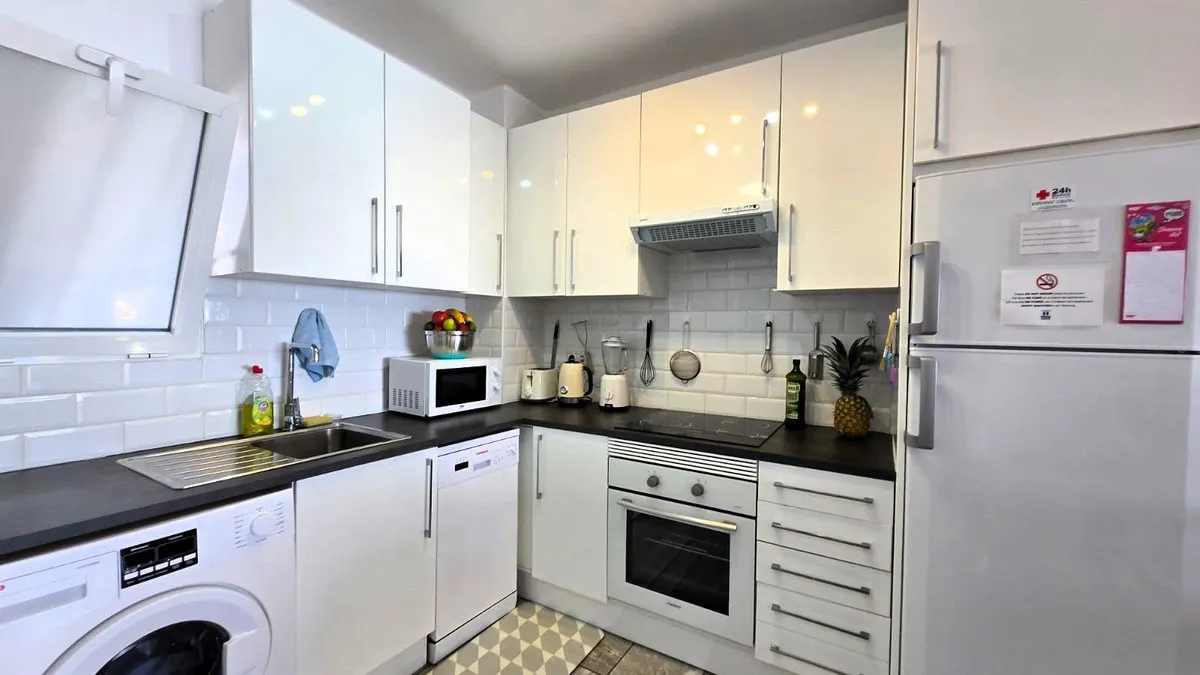 c49c1dcc-8a24-4318-a1b2-f319cb5ef535