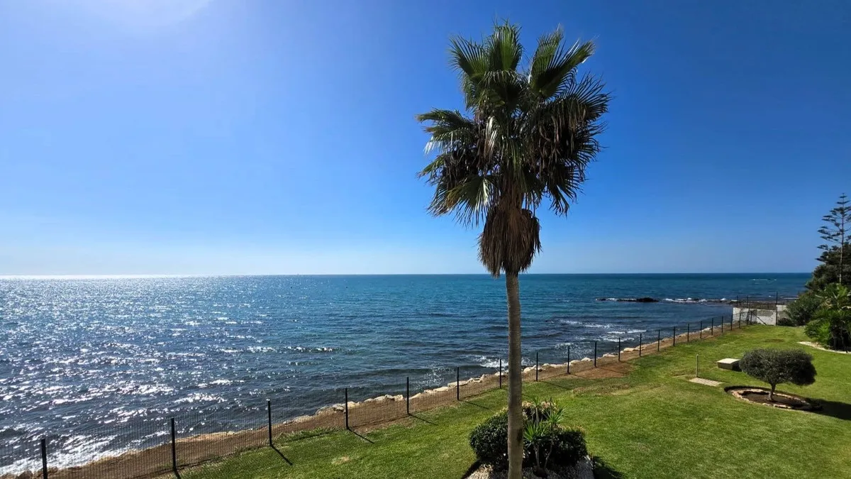 fec058dd-c6bc-4759-8f66-ec4dfbc85310