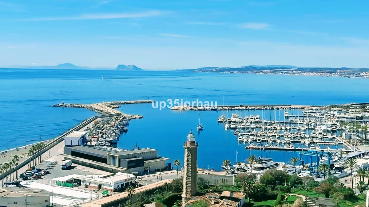 aff85a1f-855d-4e82-828f-d4798843e854