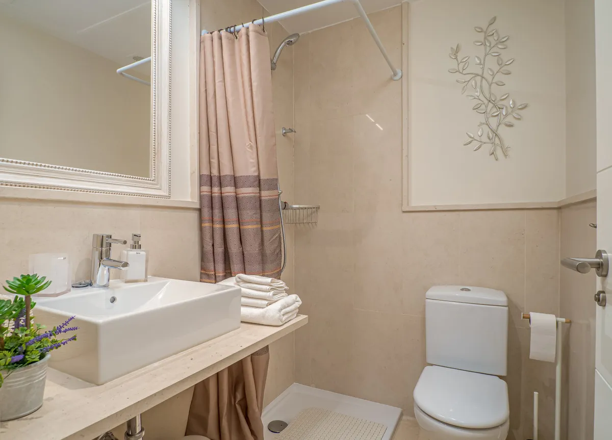 49c7690b-1872-48da-8ea9-78c306b05563