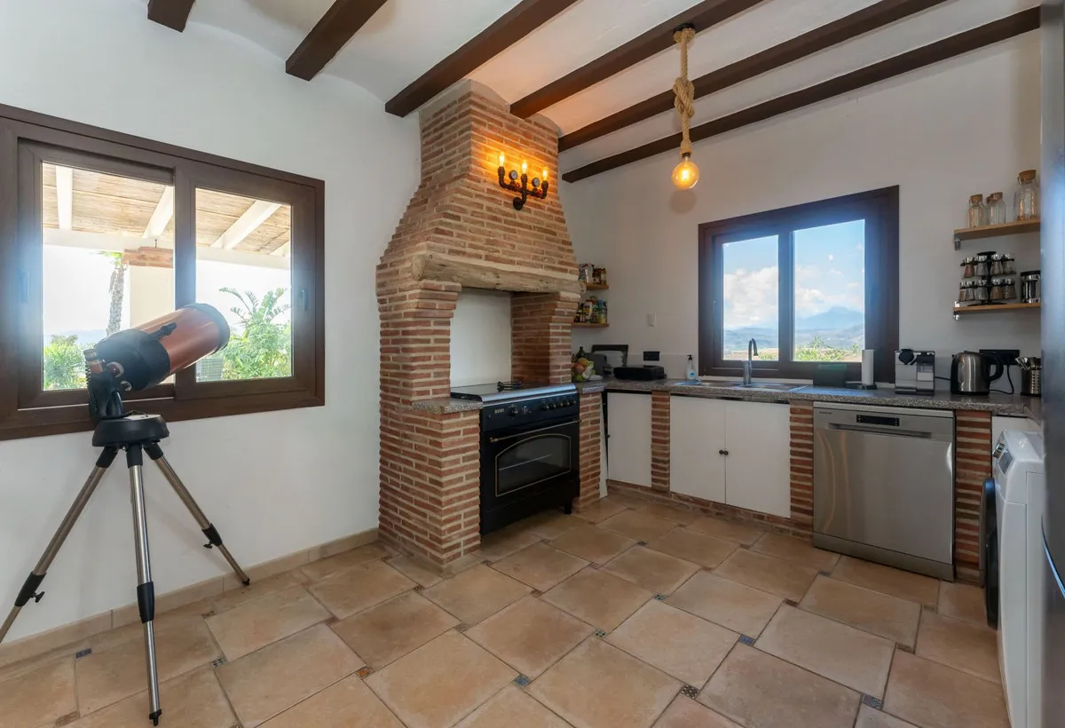 2224404e-811a-4532-9f6a-8791785acbe5