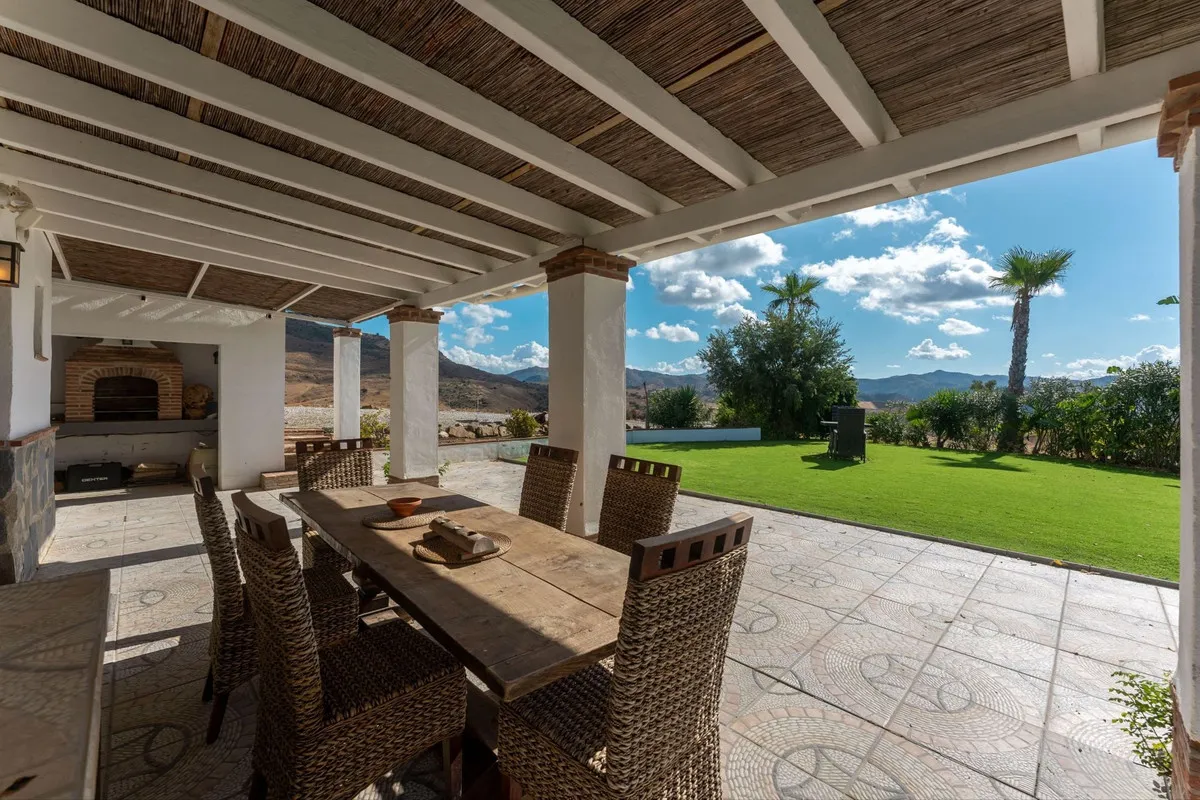 2585dd9d-c4fa-4f94-b764-c4ba351f58f9