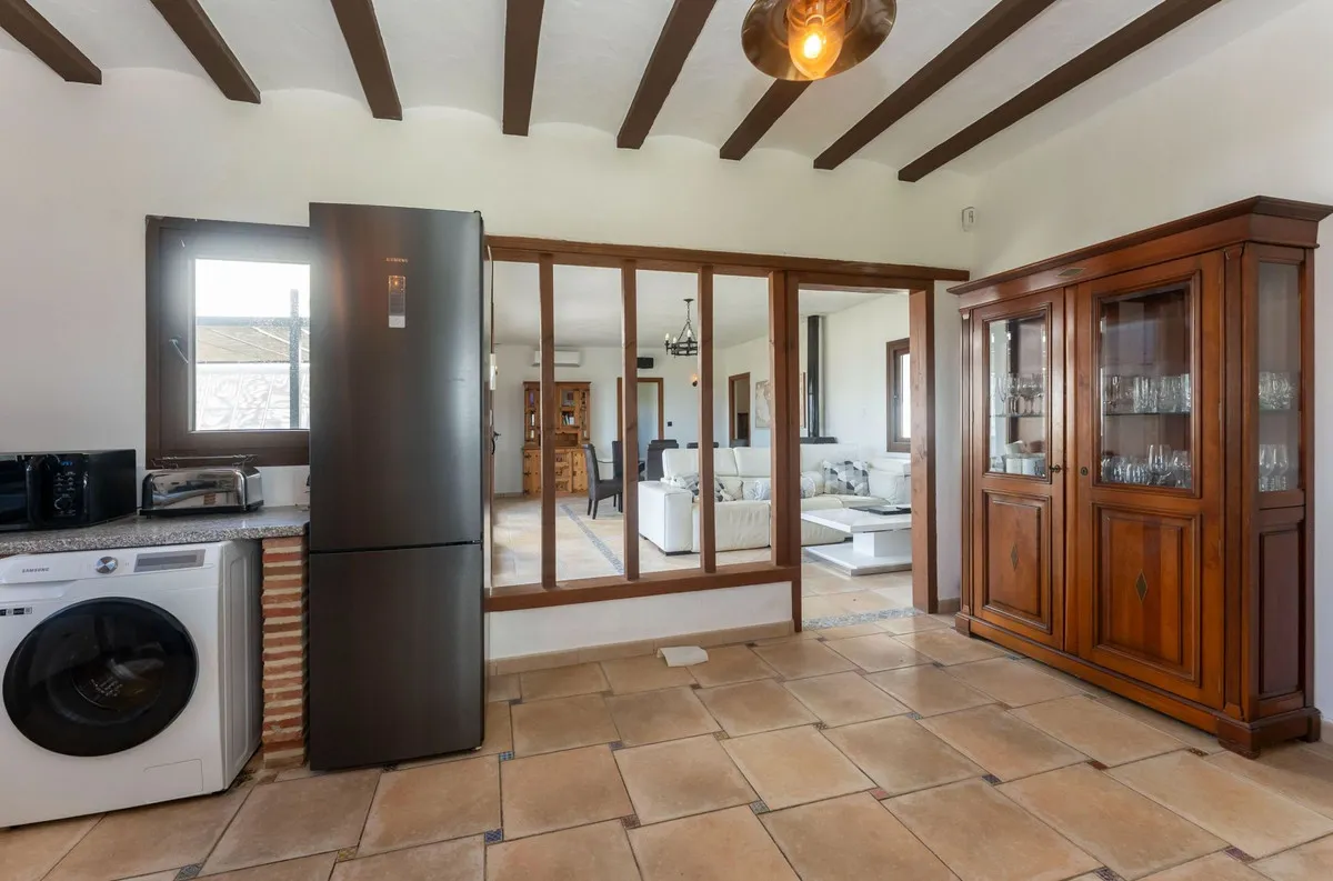 6400a5db-661b-40fa-bead-1da43f3fd0b2