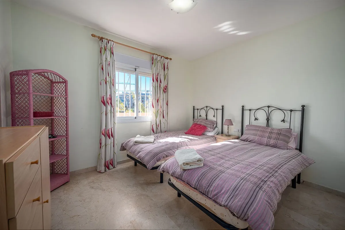 56aeed24-0890-4352-8aba-8894e7594f03