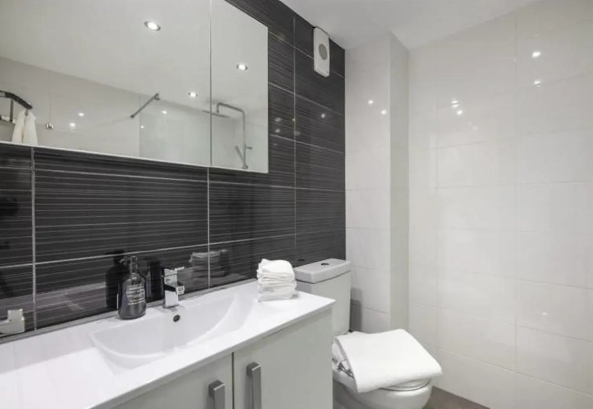 4b40db12-4425-49dc-8f08-229b01c6003a