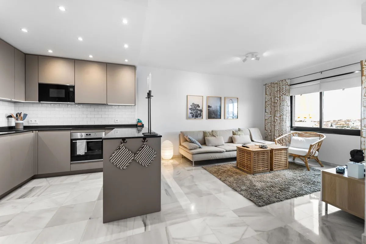 1f85f207-e02e-4b03-a258-d228b1c244dc