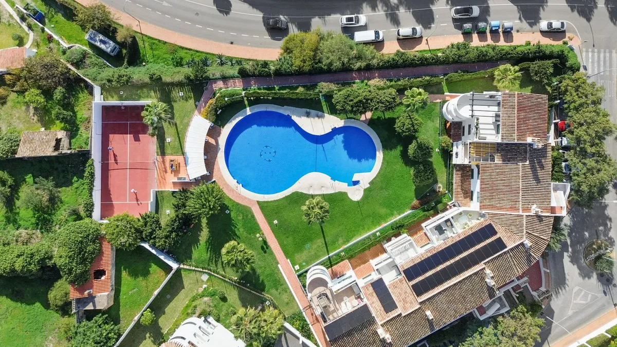 d4c2574f-b70e-4798-82d0-ed78bea350f6