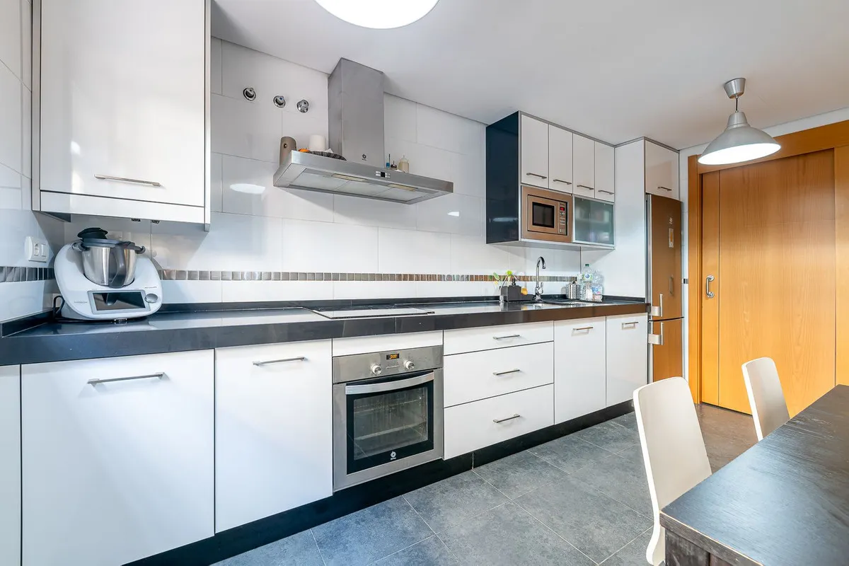 05aa0dad-bb13-4af4-8c06-d411242d765c