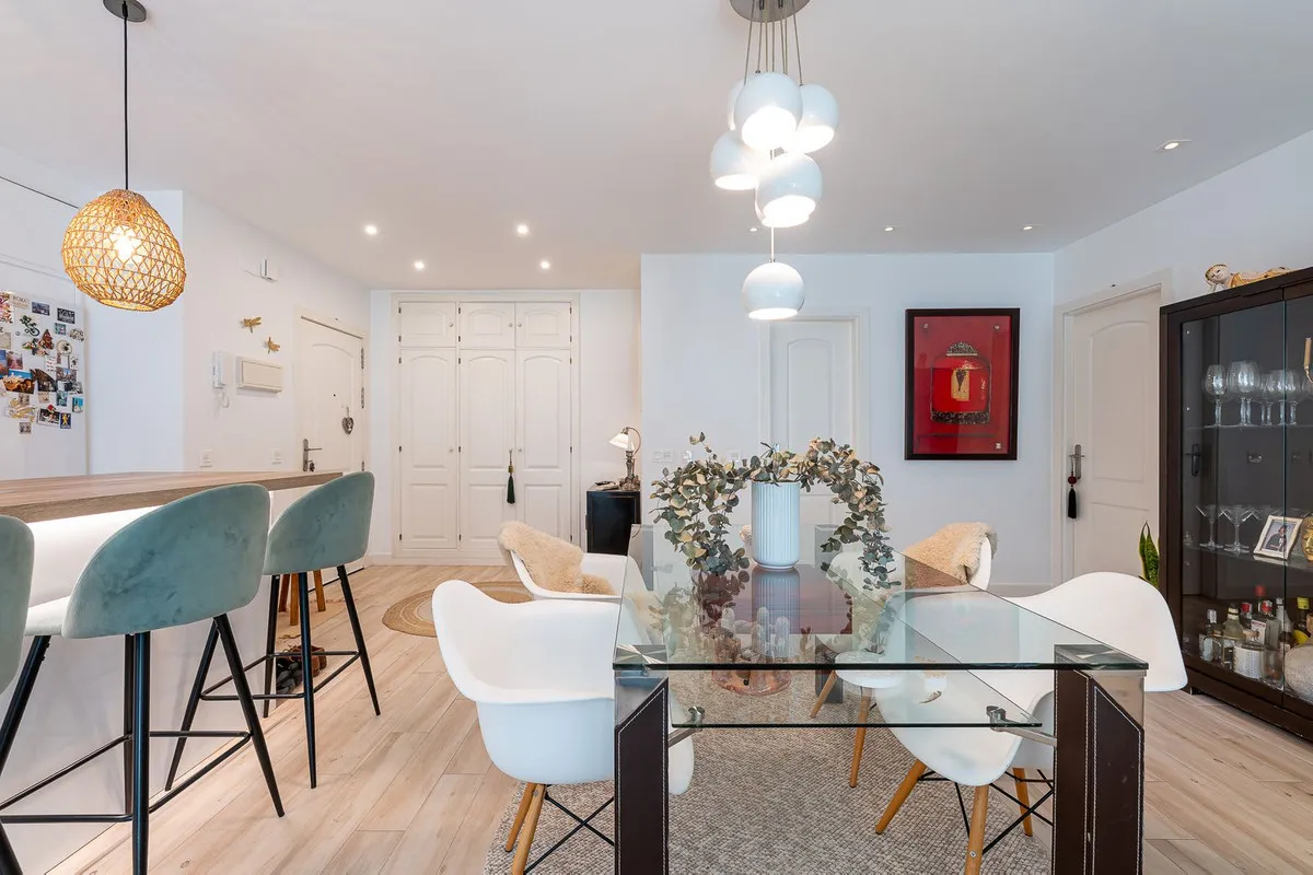 9f8c13cb-7070-4c23-9ff6-07dfaa142111