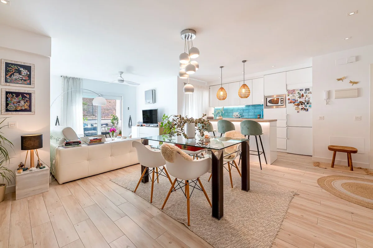 a705b2e7-db55-44a3-a94e-c352a16e9e1e