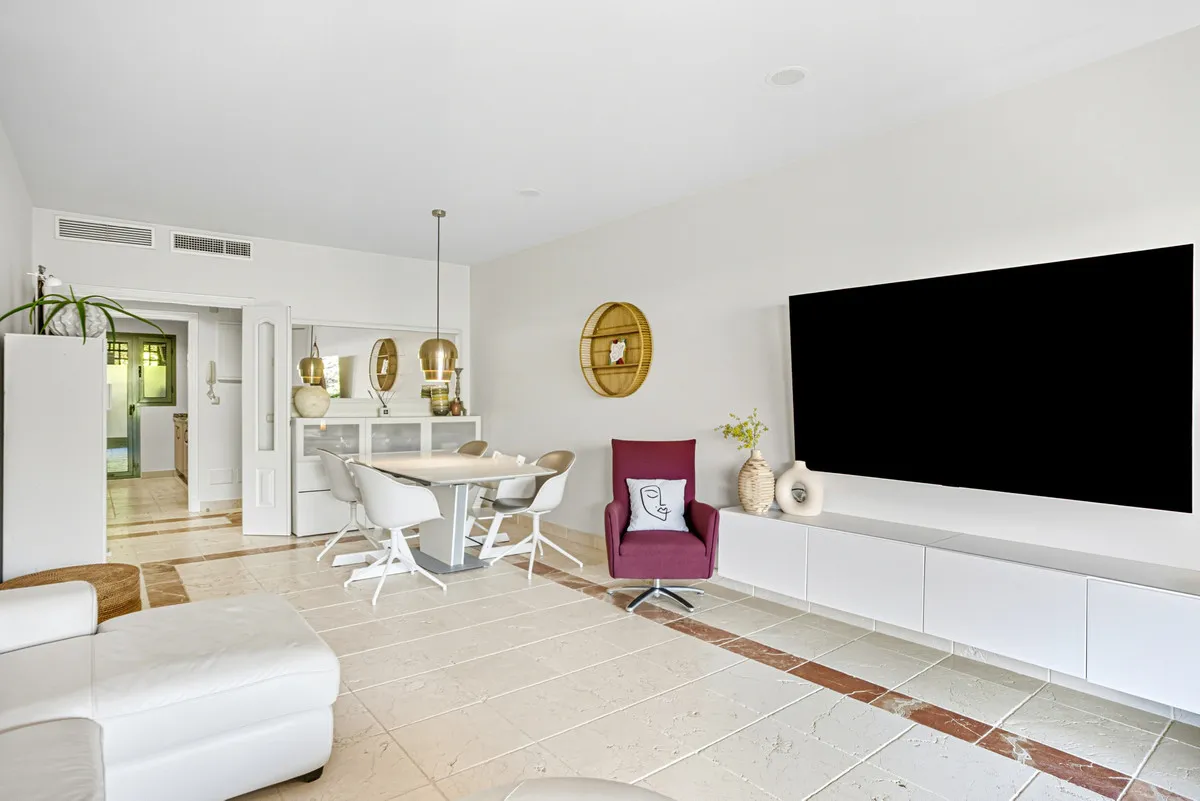 41249aff-7f00-4292-ba87-7eb164ccf9a2