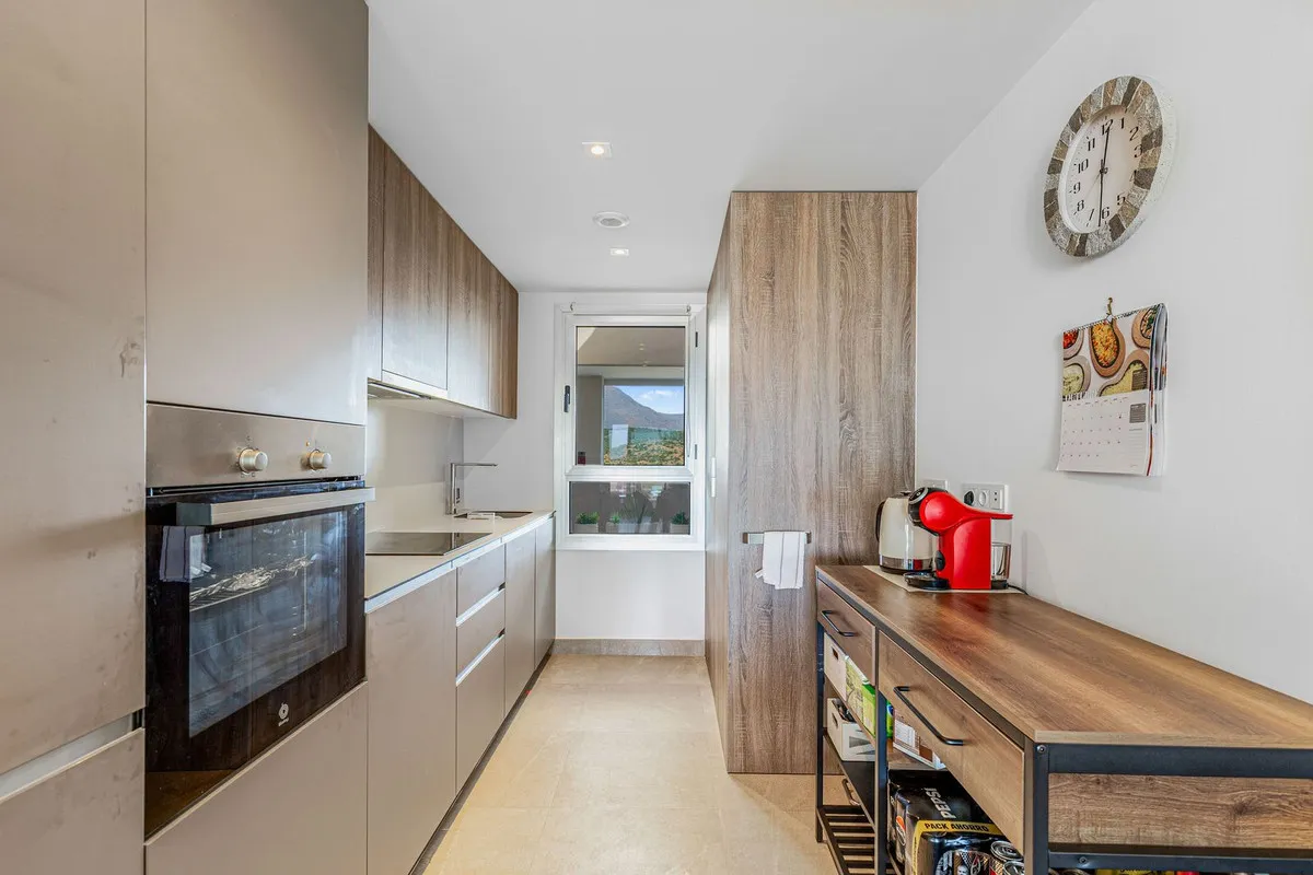 0ce2d19c-f301-44c0-bcb0-731af27f8f85