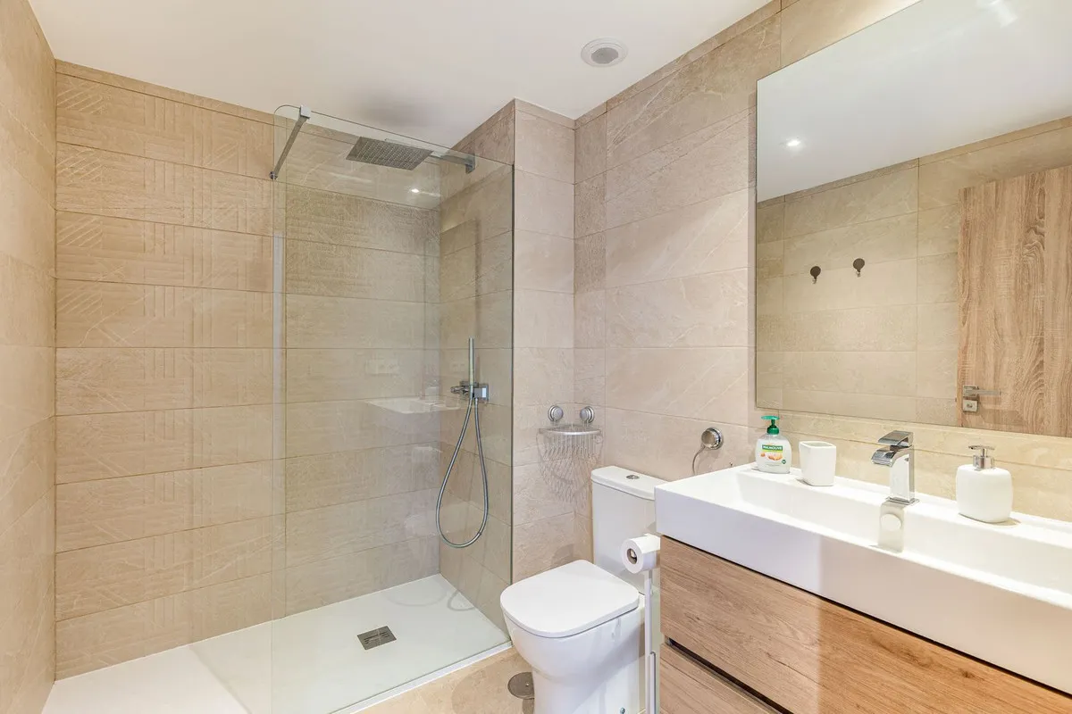 f8308fc2-c695-45fa-87e1-86955523dca1