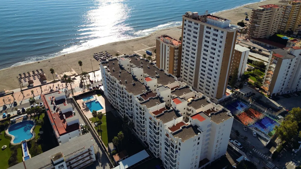 Luxurious Seaside Living at Girolamar, Fuengirola