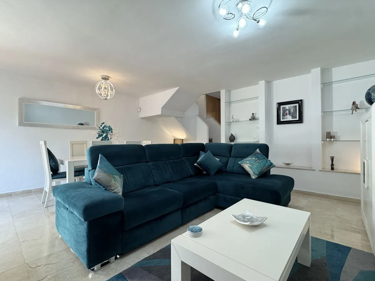 cf6db495-3f13-4bc4-a36a-89cb33911eb7