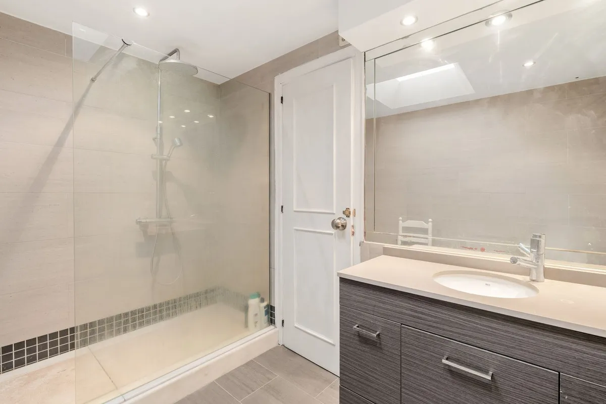 1e09220d-1b81-4e8a-a031-5b649722b75a