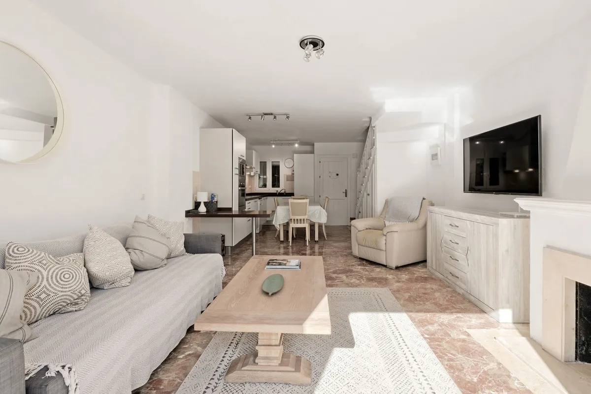 ccab03a7-6df7-496a-a3fe-5319ed720fbb