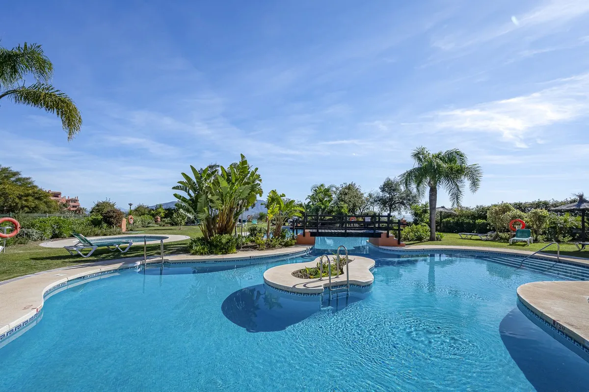 93394aa7-97ef-4d63-98e9-f1d6ea67b4e7