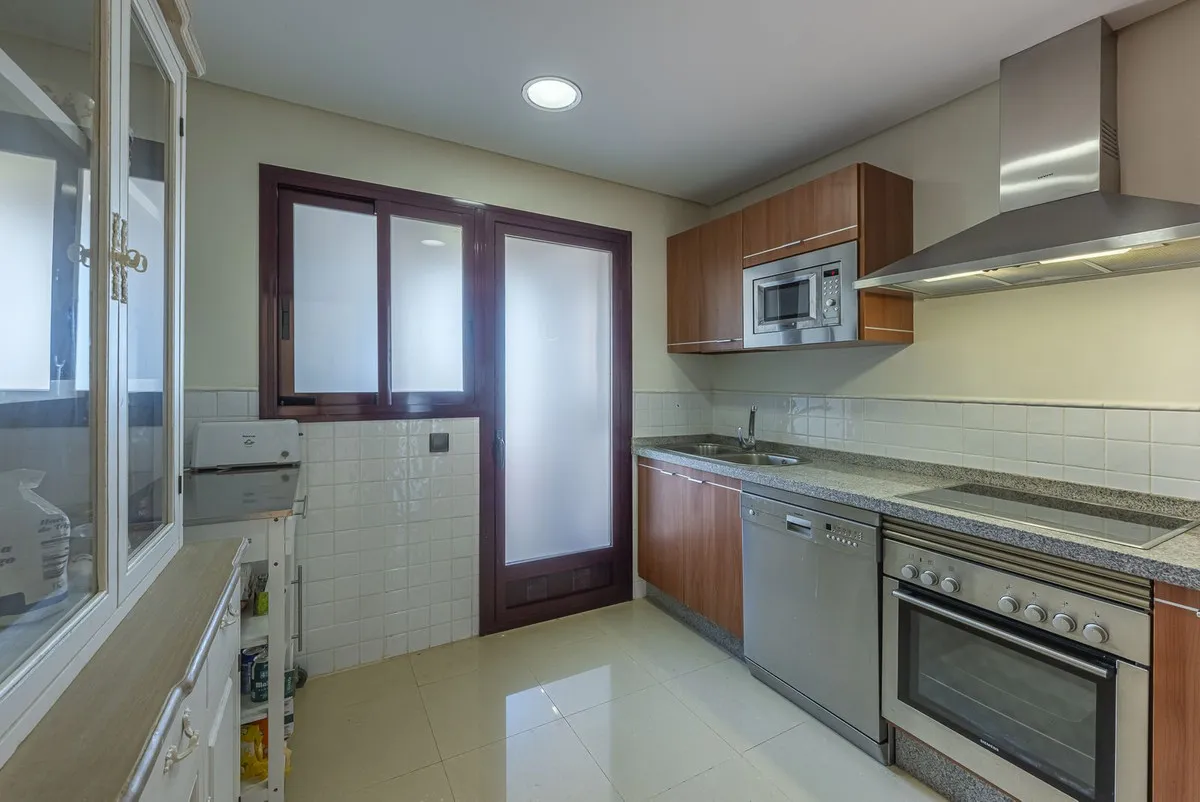 ec476edd-45c3-4fb4-b21b-26daf2786632