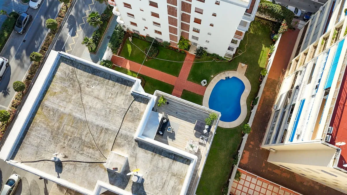 b2edfd5c-f661-4feb-ba88-e9b9bf7e425d