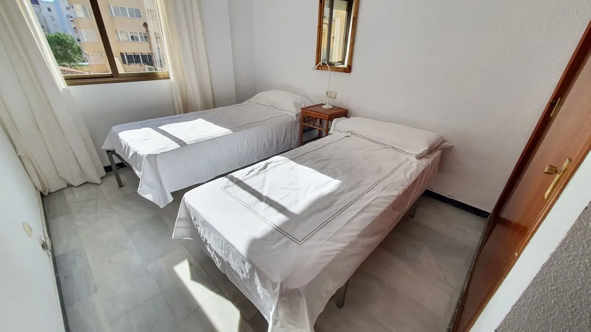 ec5eb42e-03d7-43a7-983a-6b7e1b0fdd97