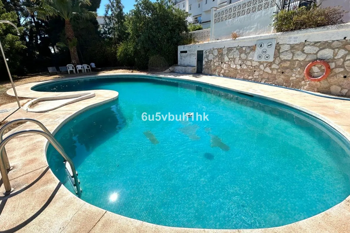 365a8210-41a0-4fe0-a810-45984dd2552b