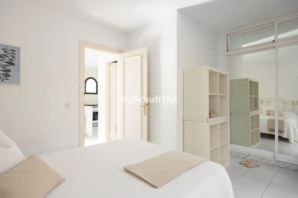 f6050313-ce2a-4300-bea1-1cf18f811e0c