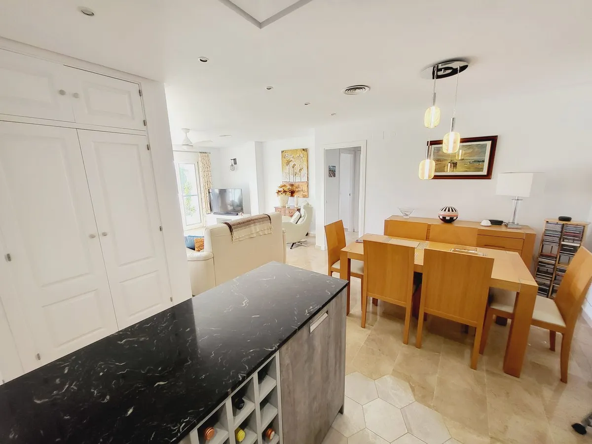 4d8b7baf-0cbb-4cf1-bb1c-5e8dfe4e5e99