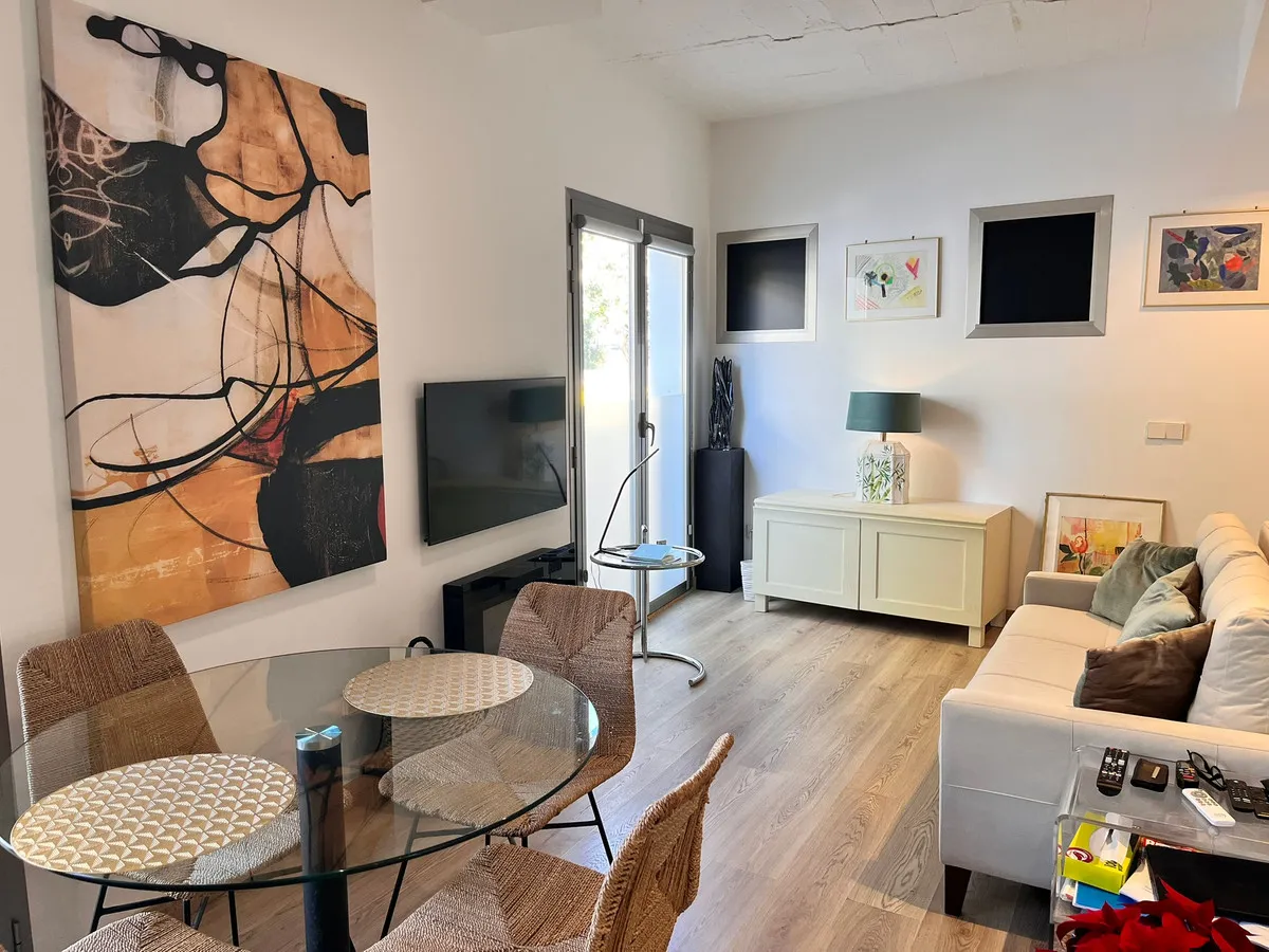 18580857-7001-4e64-bdec-af7237ed87c2