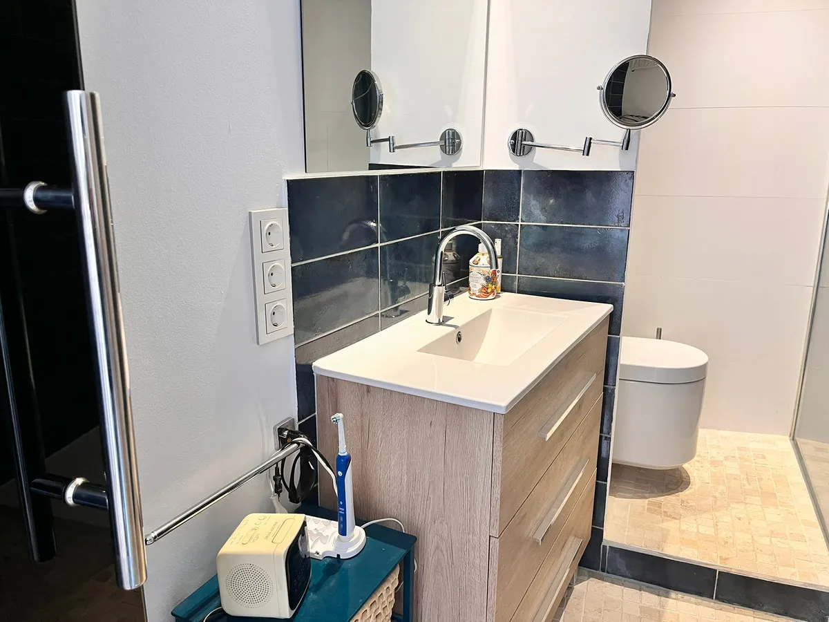 4ca4c84b-ad8d-4524-8e1b-0976a2f30f0e