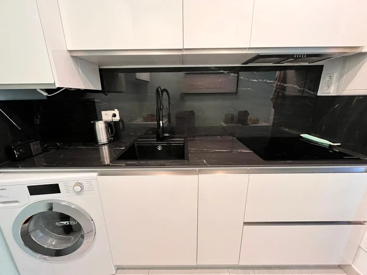 c4518368-b8ae-41a5-ba70-586c259f064a