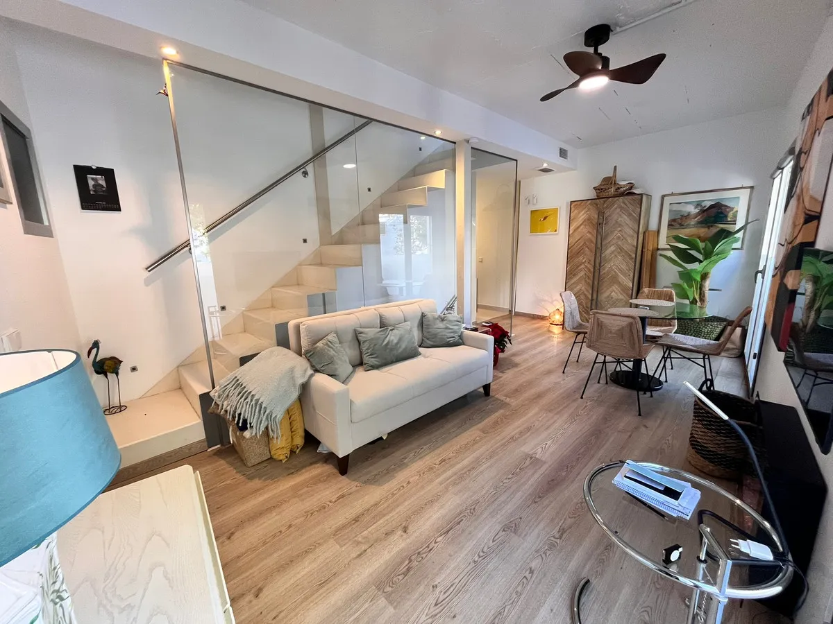 d85e79a3-1dd4-4eec-af0f-b0579fa68909