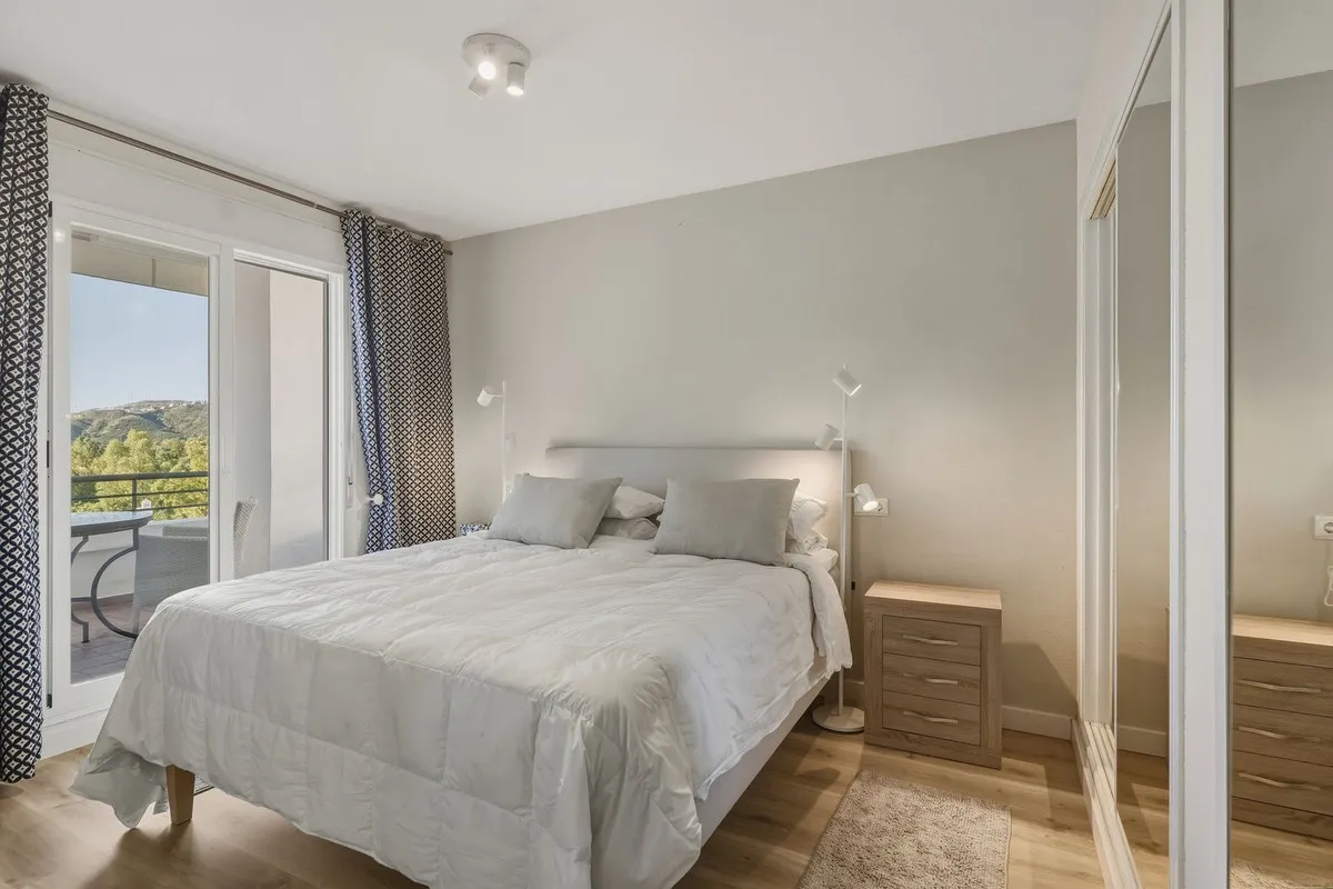 f1669a61-f208-40cc-931f-0a68554f6bc9