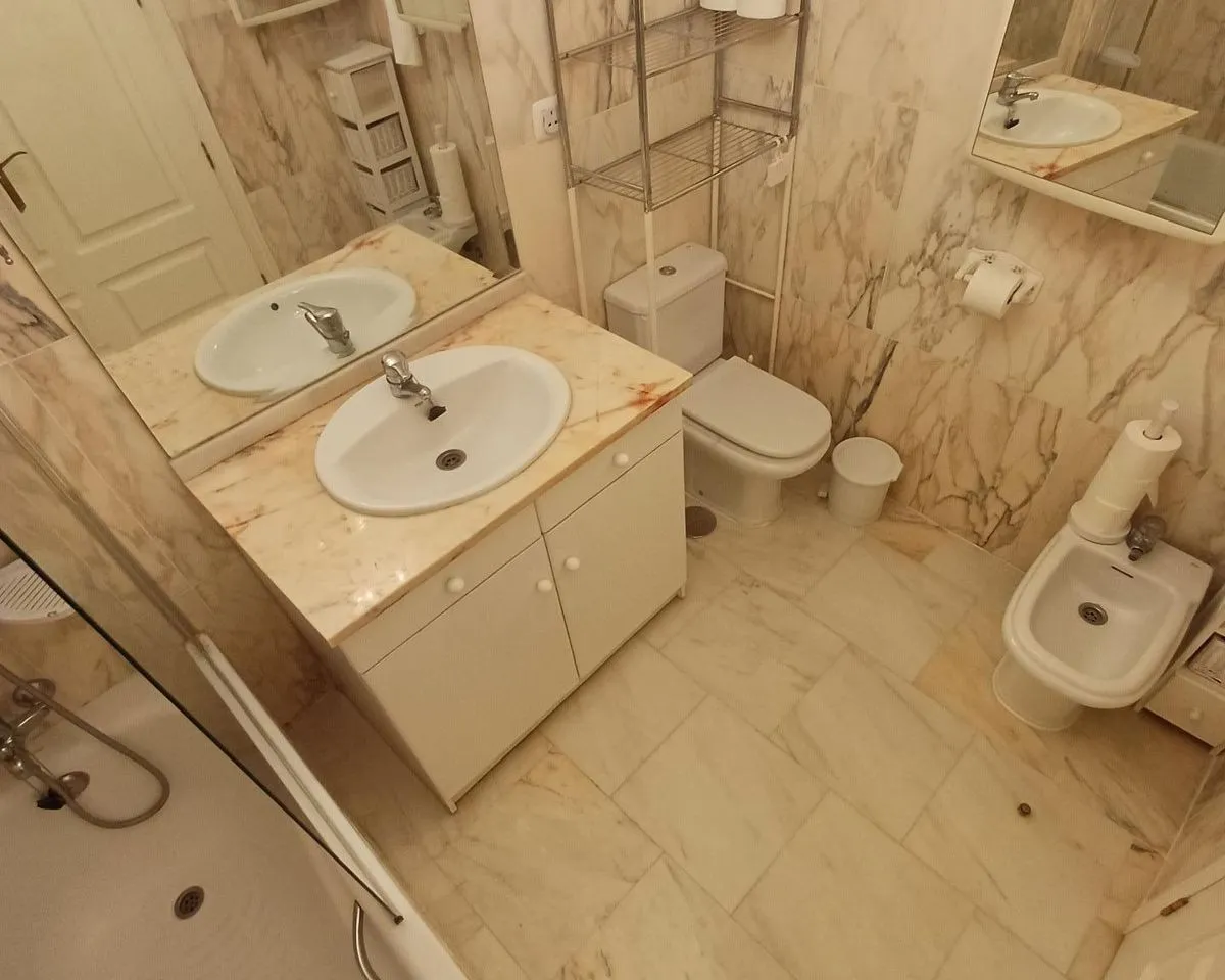 1eb69cce-421f-4cd6-a3d5-3a368893229a