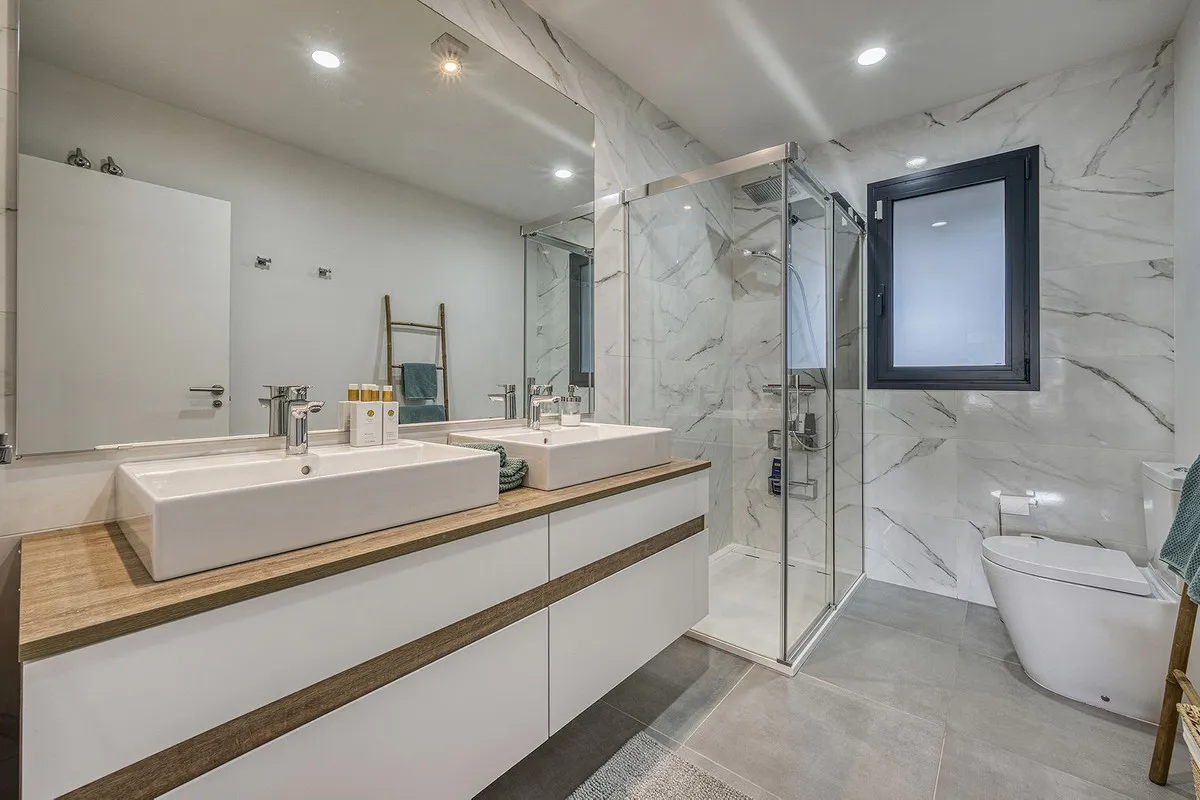 560bbbe5-90ae-4049-bfb9-fe1e0e3a878a