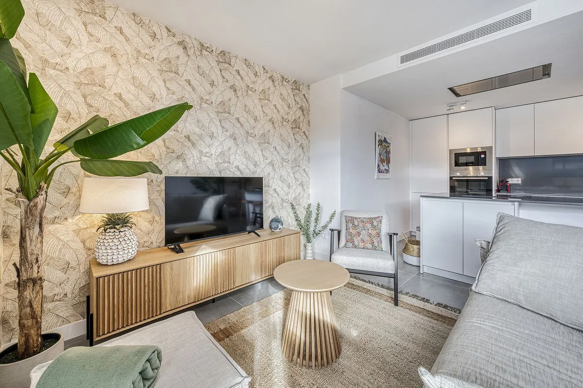 64064858-5b8d-4f3e-a9f1-1576d4b460c3