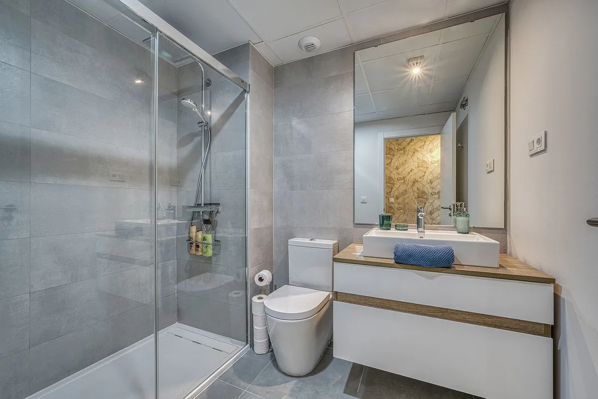 8a7cb298-256b-429f-97b6-4e262ef5b21f