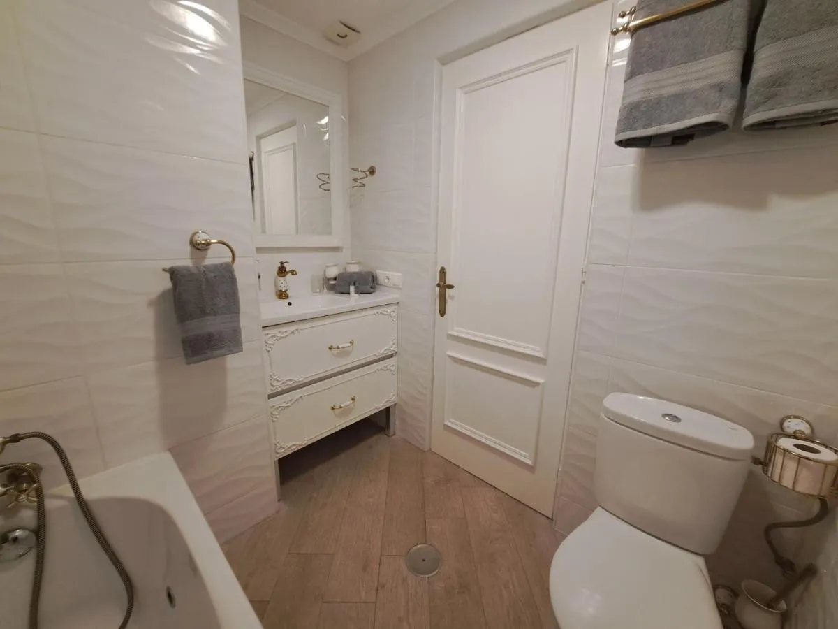 b33697b8-ac5e-4e0f-a8fa-e55927f6ba59