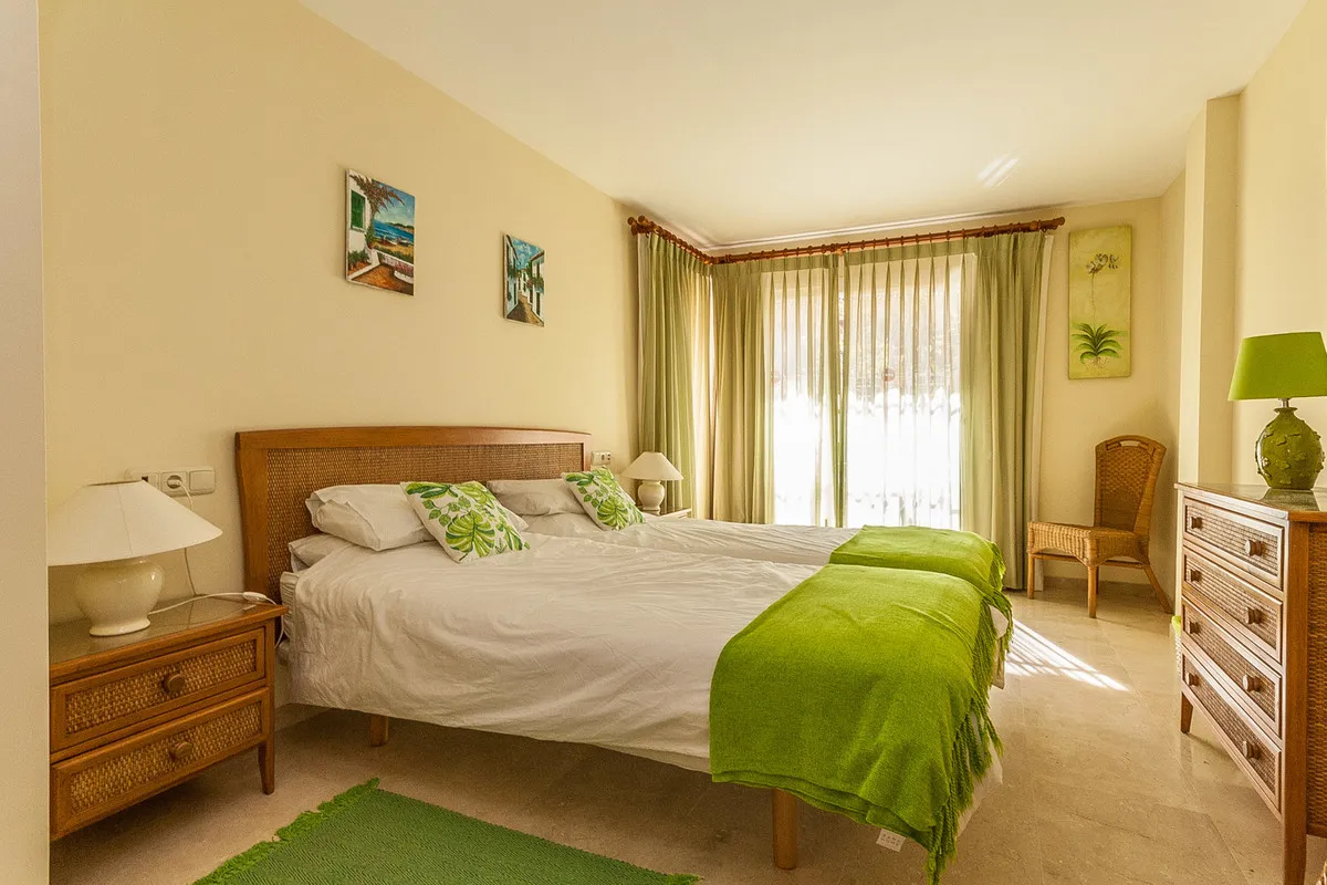 f5cc8d19-e164-4bfa-a18c-6d1f75aee167