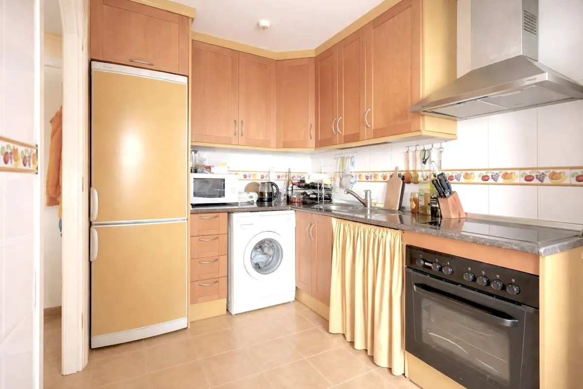 fbb85b69-52ff-4878-a06d-9d217993e060