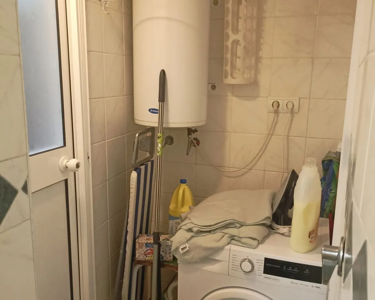 19fe9329-a6af-430b-a7c4-3e064f638198