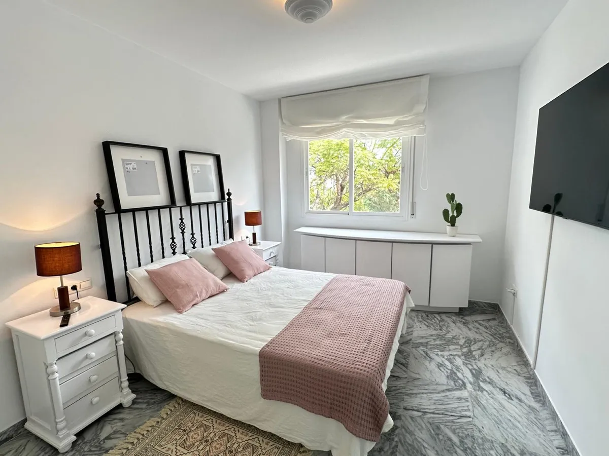 5e40d201-a0d1-4652-b5e4-faf389868026