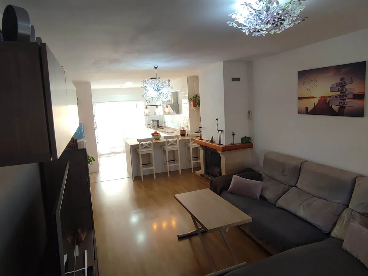 3b087371-4b4c-4713-9e55-a9011031ef06