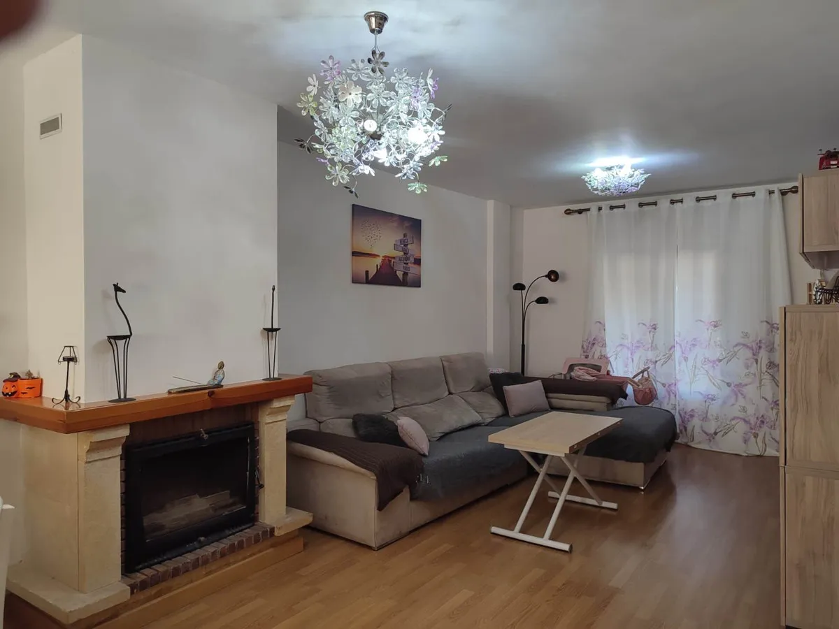 4166ce2f-0842-48ae-baf9-1c8fc18e3a32