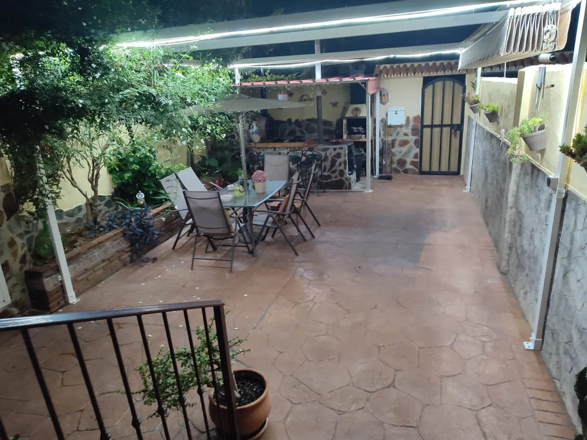 435ef00e-f41a-4b84-8e95-c16827288521