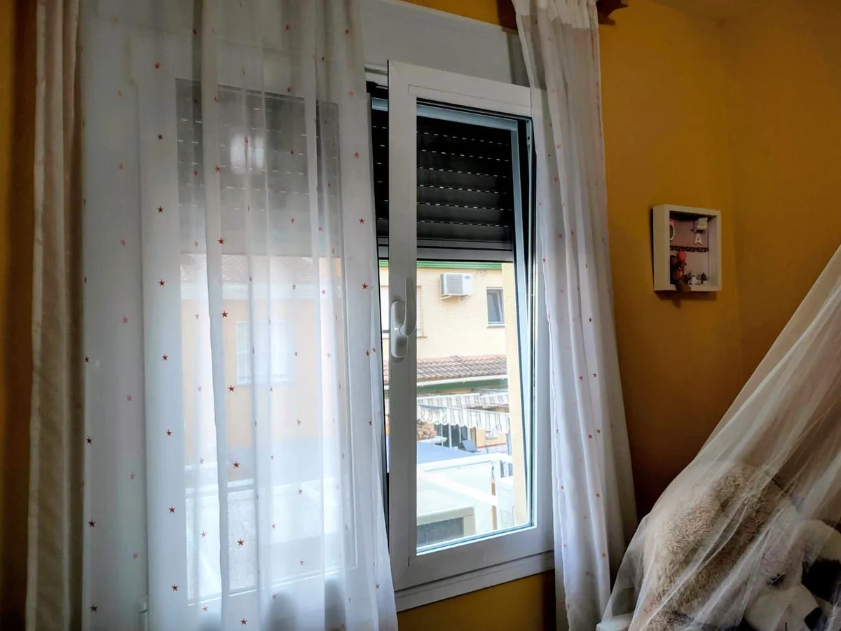 8e4904b7-a7ce-4c0a-bf53-3c03a160c250